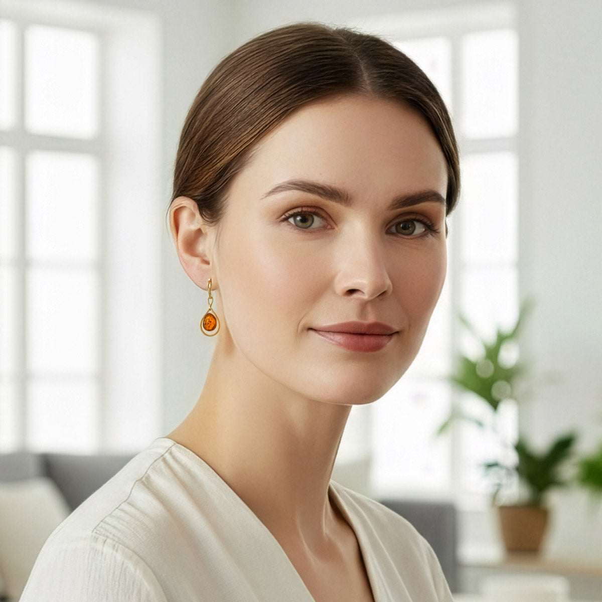 Kullatut meripihka korvakorut Pisara