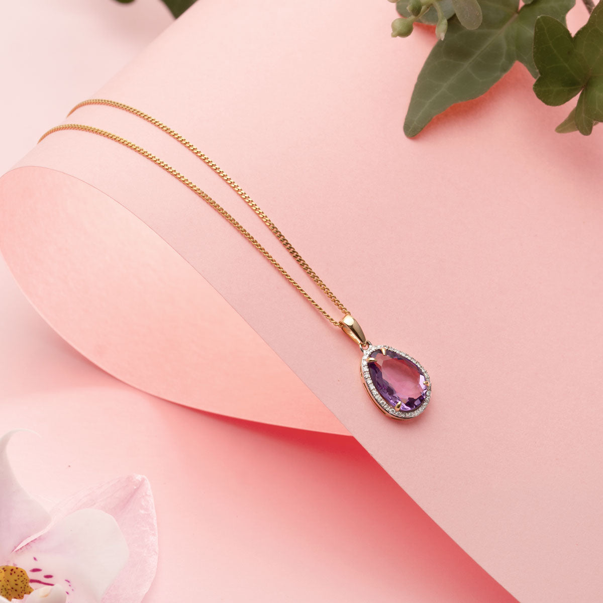 Kultainen ametisti kaulakoru | Taika-korut