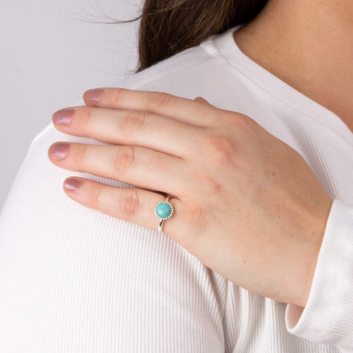 Malli ja hopeinen turkoosi sormus