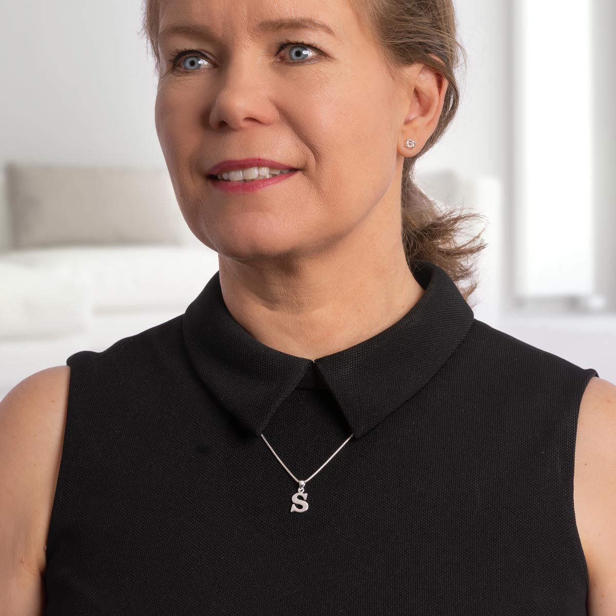 Malli ja S kirjain riipus | Taika-korut