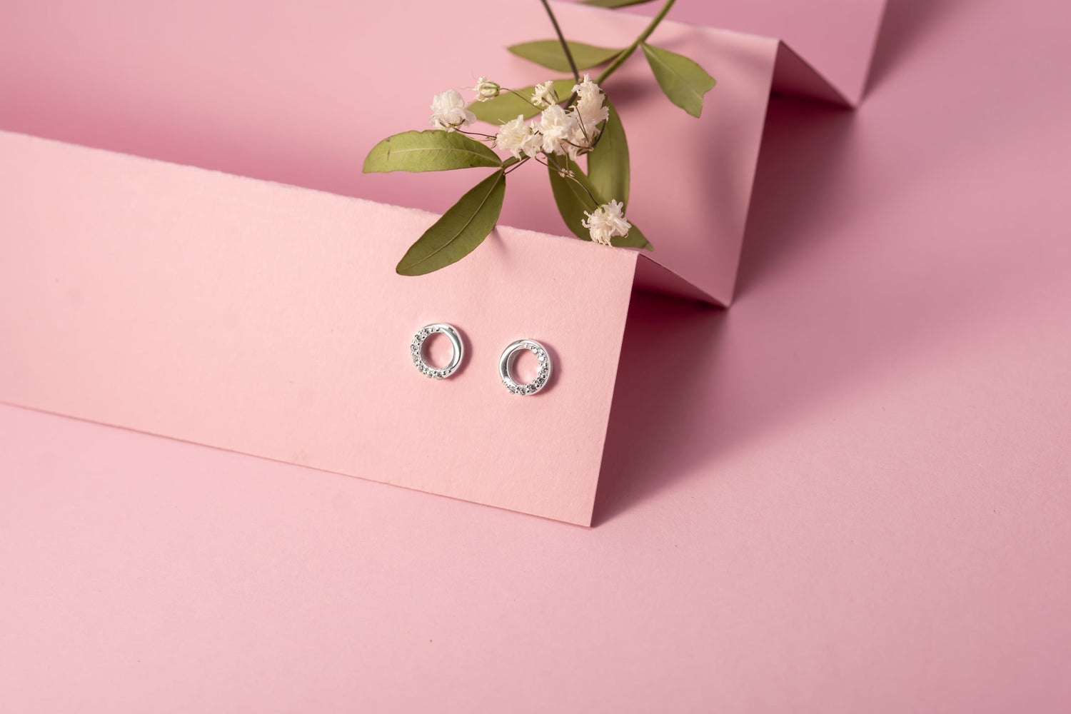 Hopeakorvakorut | Taika-korut