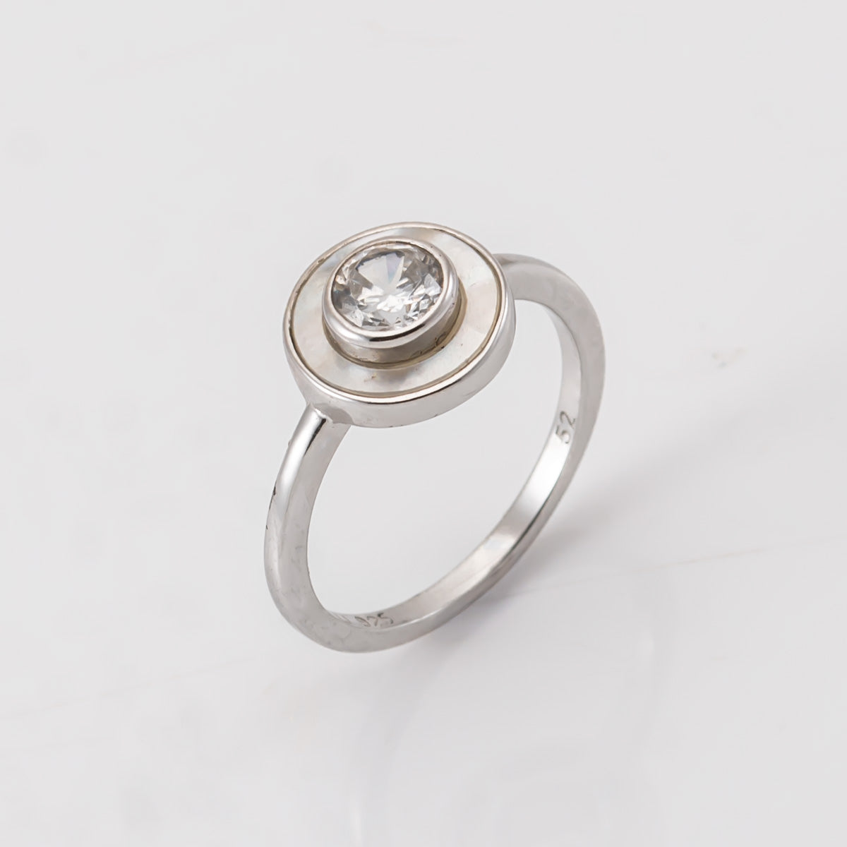 Mother of pearl hopeasormus 16,5 mm