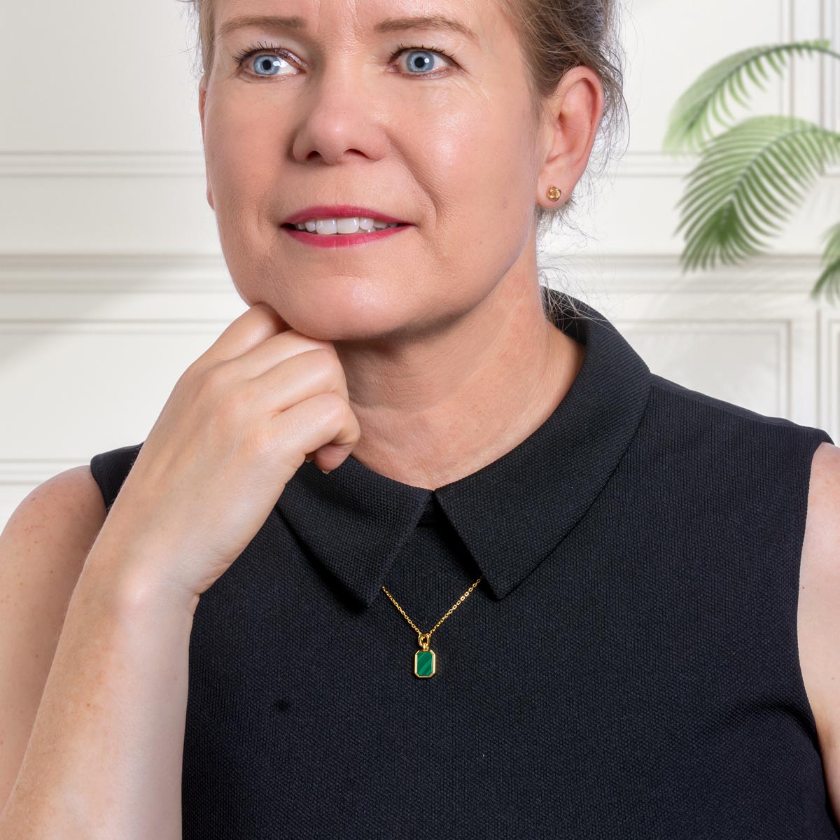 Hopeinen malakiitti kaulakoru octagon kullattu