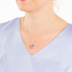 Malli ja vaaleanpunainen swarovski sydän kaulakoru