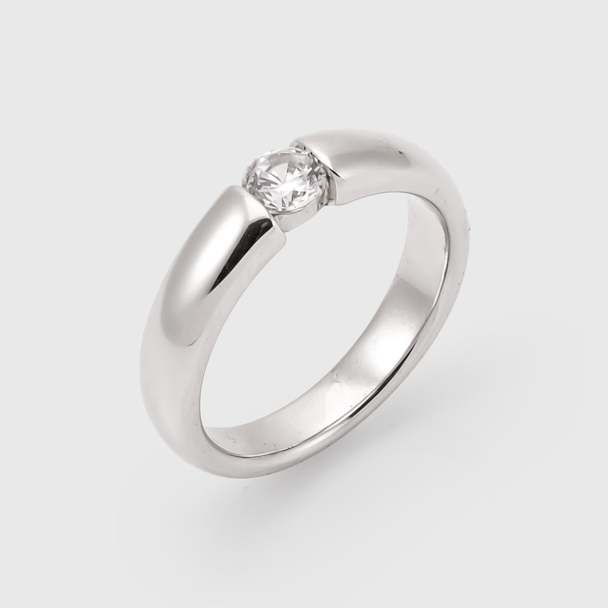 Tukeva solitaire sormus 18 mm