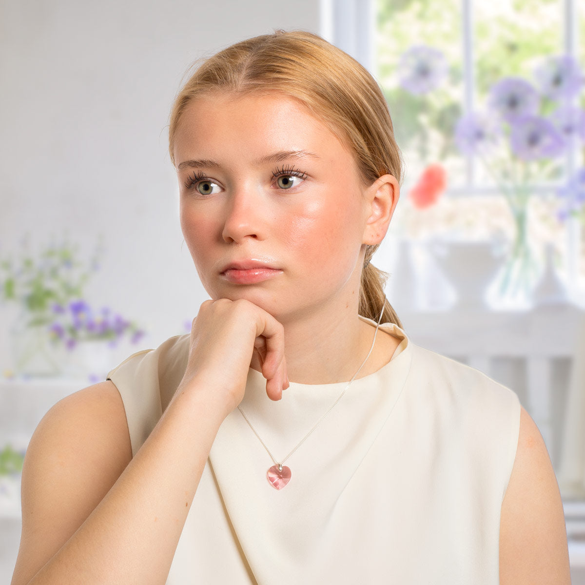 Swarovski sydän kaulakoru ja malli