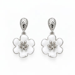 White Plumeria earrings in sterling silver | Taika-korut