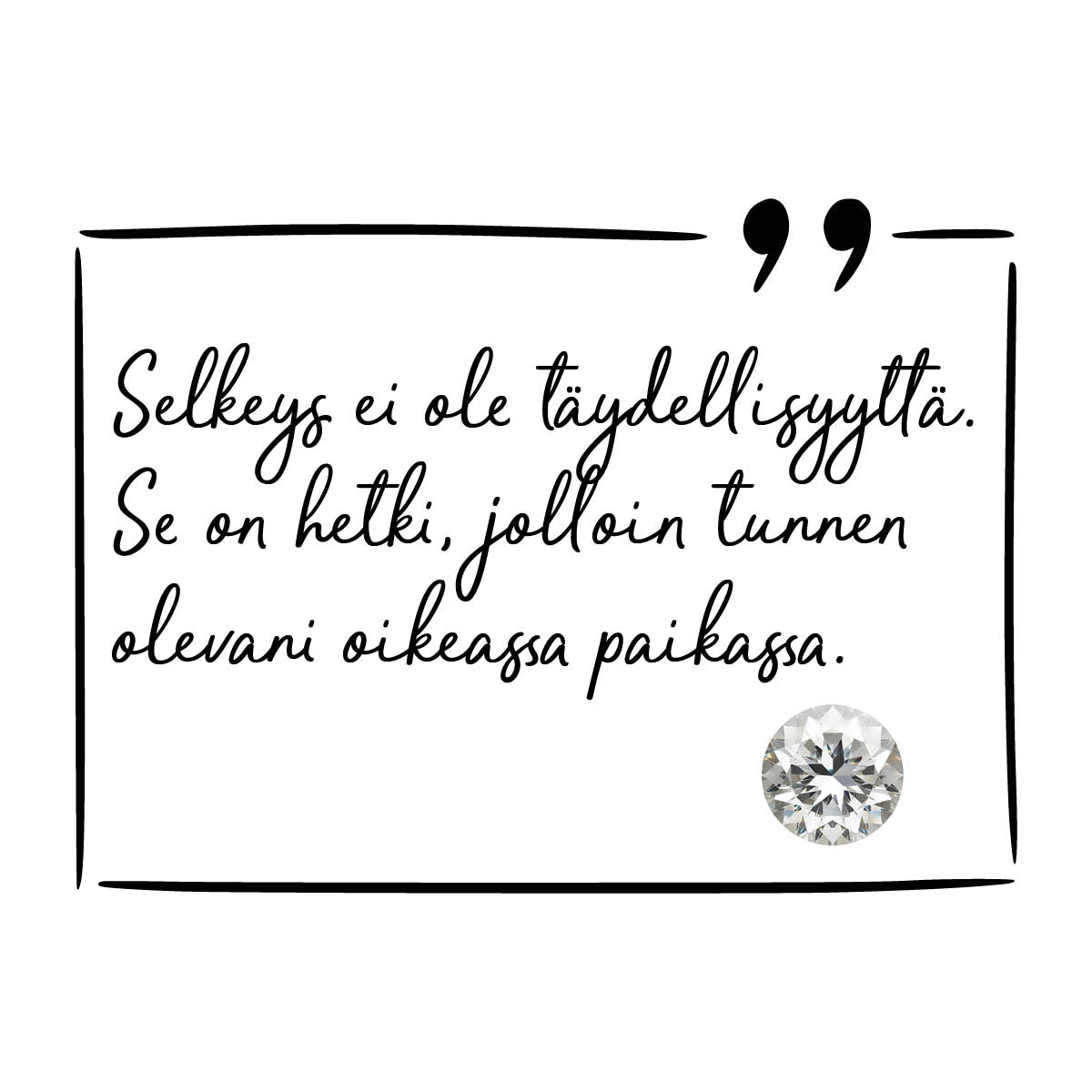 Pieni kultainen kaulakoru zirkonialla